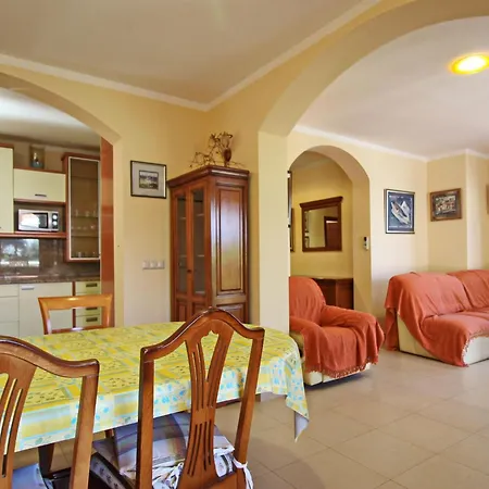 In Mit Eigener Terrasse By Interhome Apartment