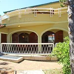 In Mit Eigener Terrasse By Interhome באסקה