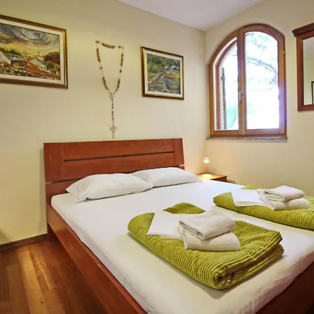In Mit Eigener Terrasse By Interhome Apartment