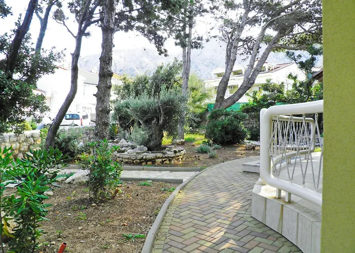 In Mit Eigener Terrasse By Interhome Appartamento